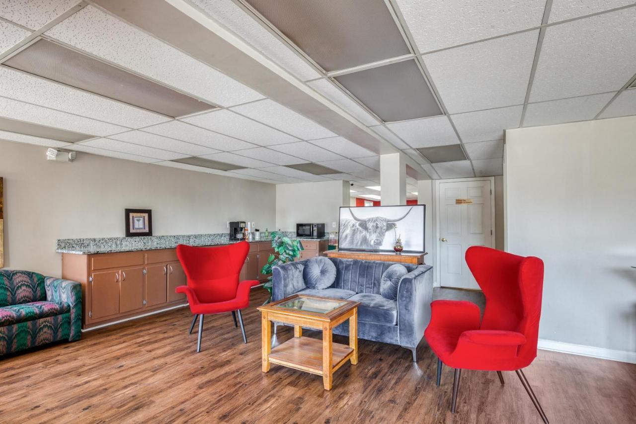 Oyo Hotel Decatur I-20 East & Wesley Club Dr Buitenkant foto