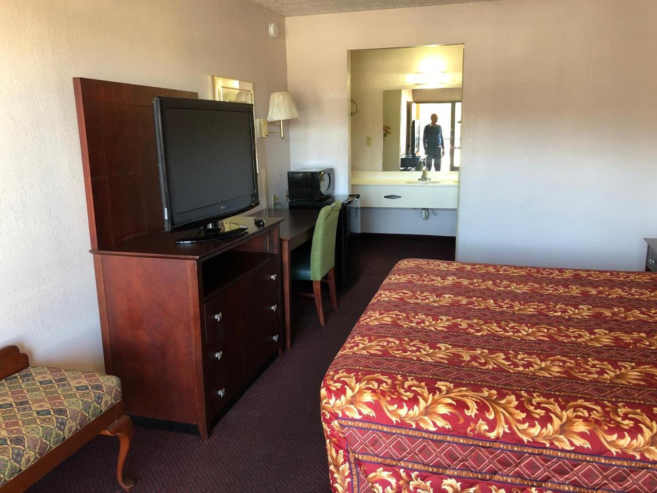 Oyo Hotel Decatur I-20 East & Wesley Club Dr Buitenkant foto