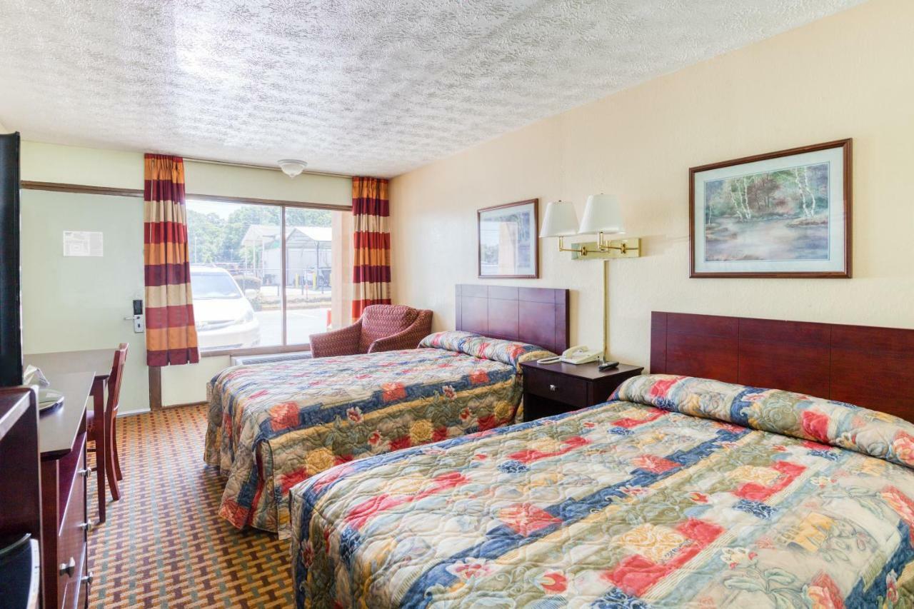 Oyo Hotel Decatur I-20 East & Wesley Club Dr Buitenkant foto